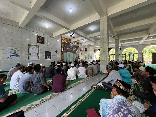 BEM STAIRU Berbagi Kebaikan dengan Iftor Ramadhan Bersama Anak-anak Tahfidz Hamalatul Quran OI